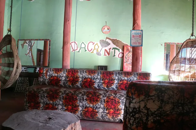 Da Canton Bar & Restaurant