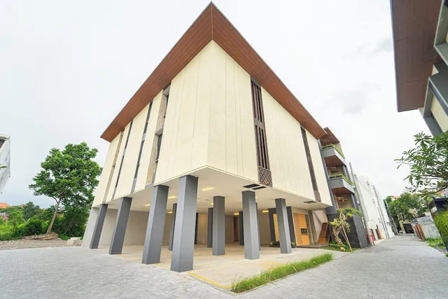 Keenan Living Seturan