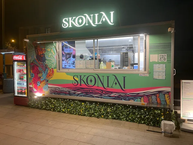 Skoniai