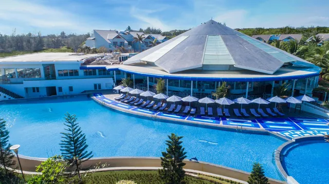 Carmelina Beach Resort