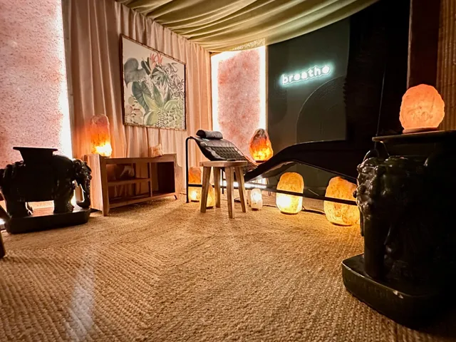 SaltroomSOMD Reflexology with Ruth