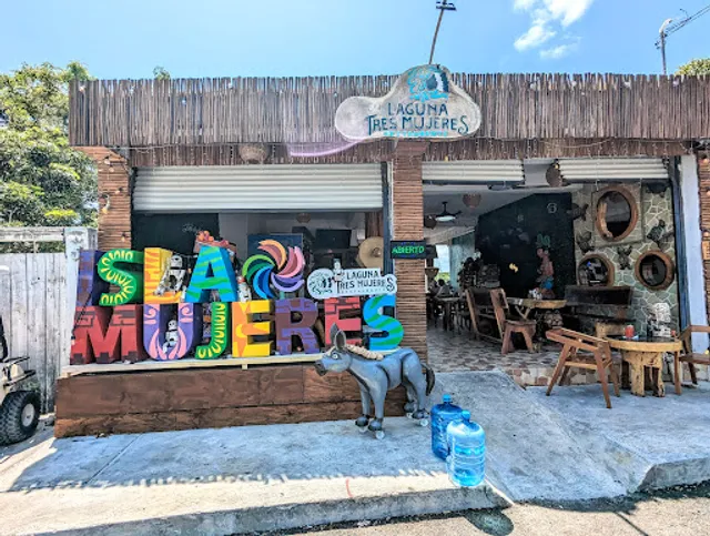 Laguna Tres Mujeres