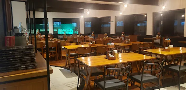 Tucão Lanches e Sucos