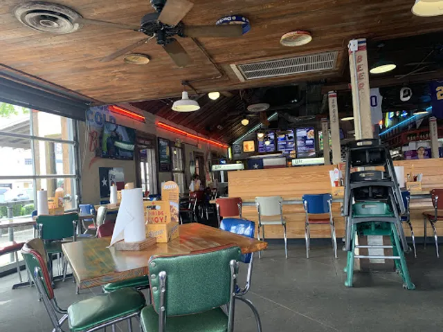 Willie's Grill & Icehouse