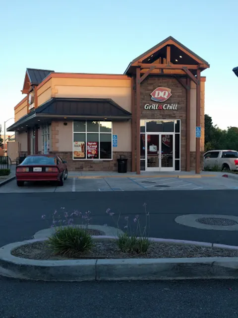 Dairy Queen Grill & Chill