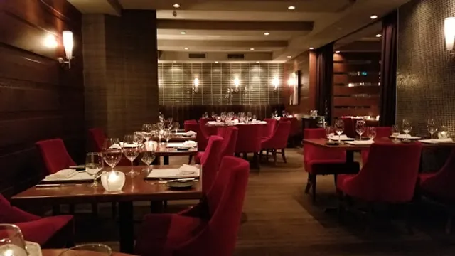 Carver's Steakhouse & Lounge