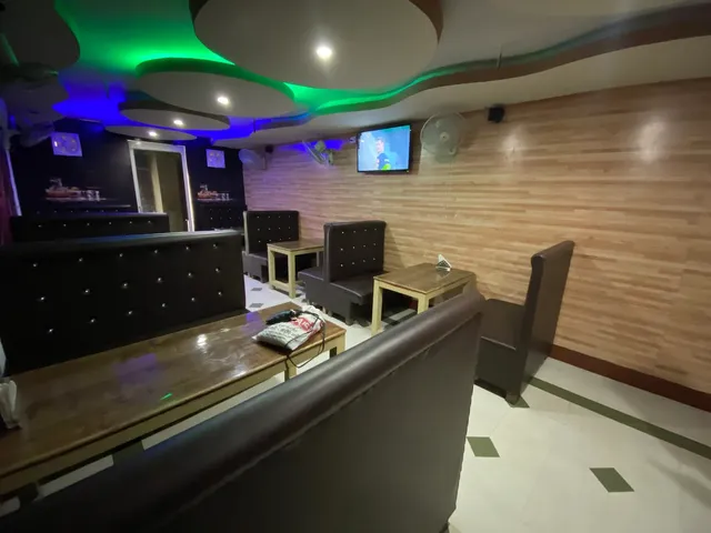 Hotel Hill View Bar & Resturant