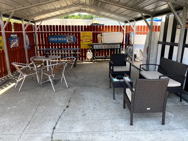 PAOLINO'S SPORTS PUB & GRUB