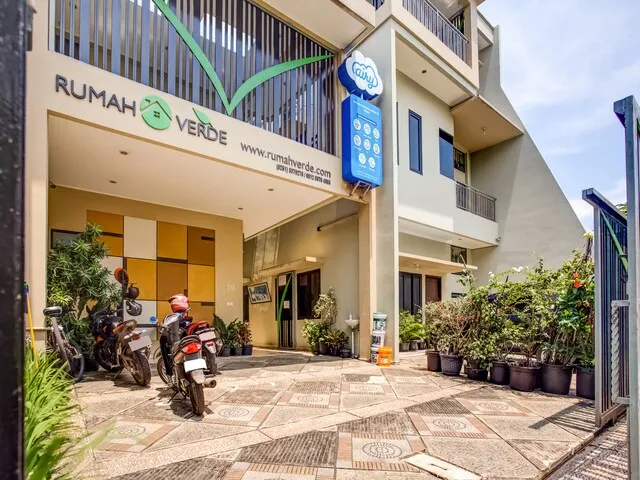 OYO 90037 Rumah Verde