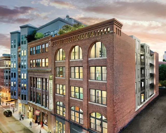 More Amore European Nails