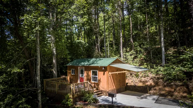 Simple Life Cabins And Campground