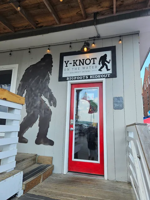 Y-KNOT ON THE WATER Gourmet Eatery
