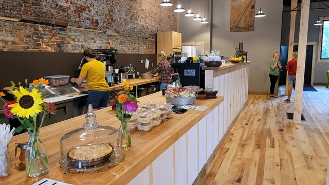 Chairish Life Coffee Shop