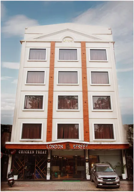 Treehouse London Street Amritsar