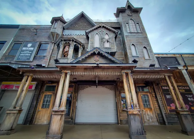 Mortem Manor Haunted Attraction