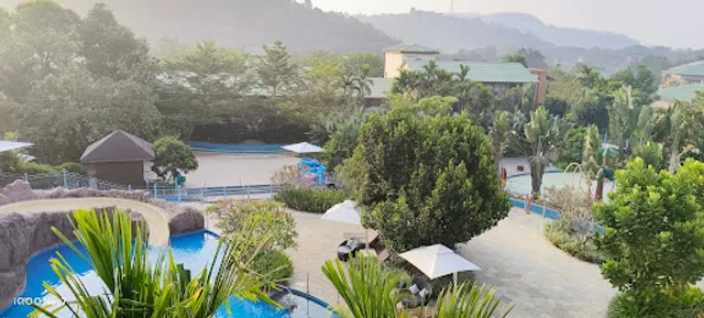 Plunge Restaurant at Club Mahindra Resort Assonora