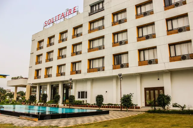 Solitaire Hotel & Resort