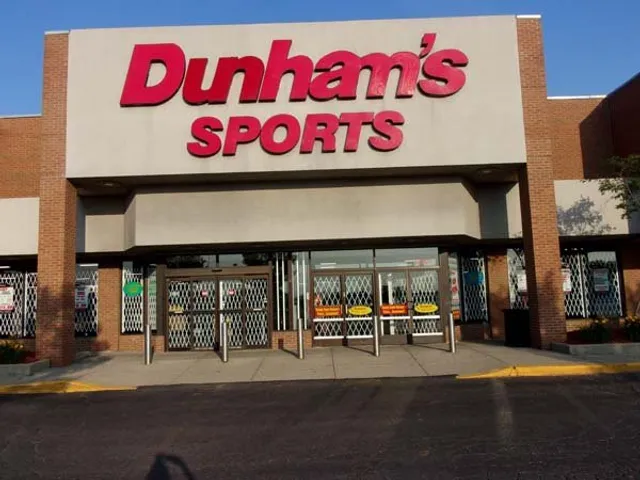 Dunham's Sports