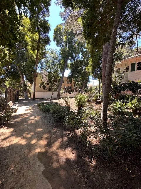 Laurel Park - West Hollywood