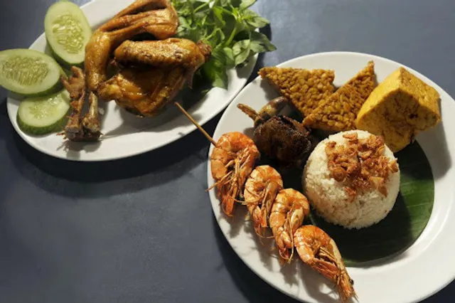 Nasi Uduk Kebon Kacang A. Maulana Cimanggis