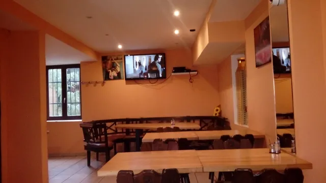 Épicerie pizza au soleil