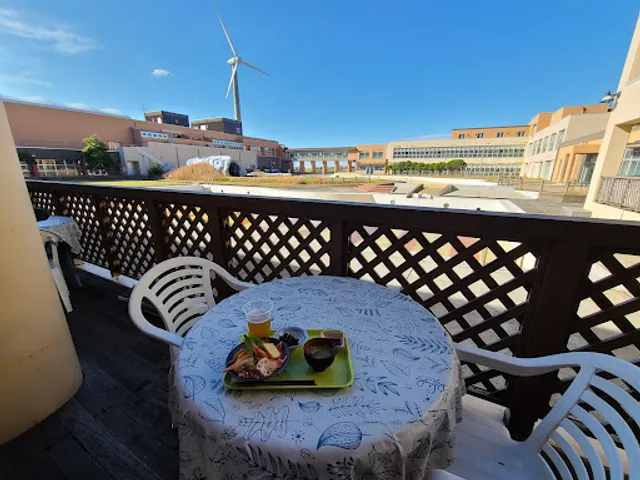 海のだいどこや(道の駅 うみてらす名立2F)