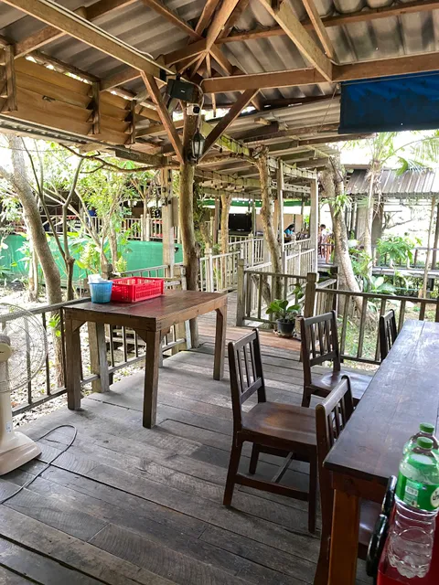 Khrua Thong Na Tham. Trang