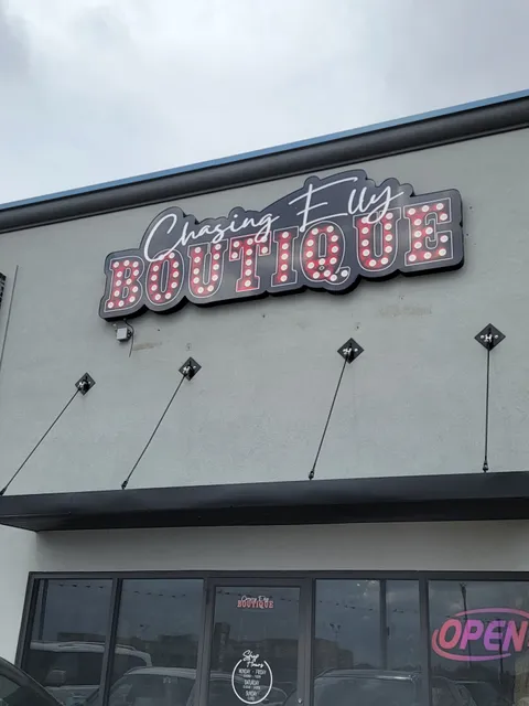Chasing Elly Boutique