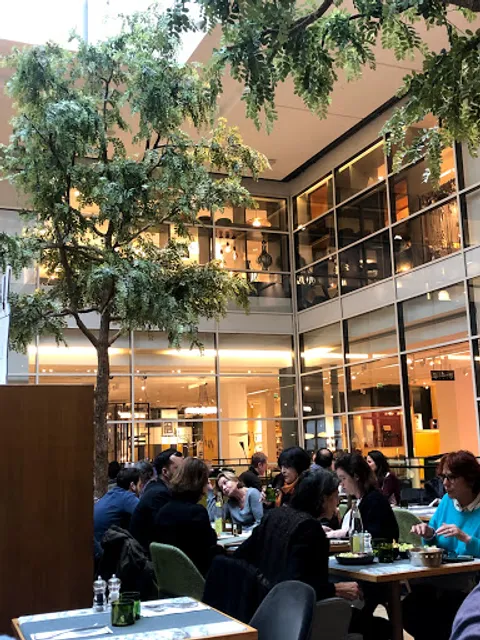 La Table De La Grande Epicerie De Paris