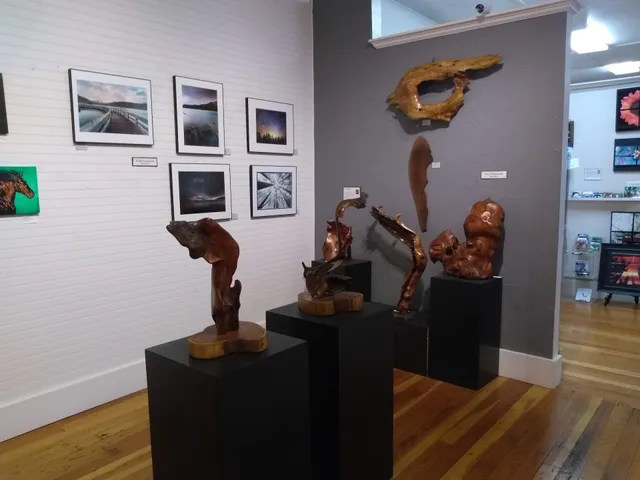 Tsuga Gallery