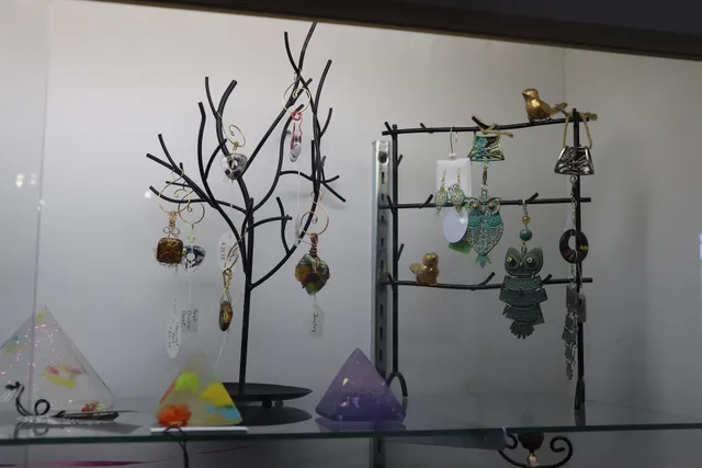 CA Swan Art Studios Gallery