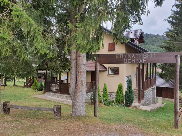 Planinska kuća R.Ṣ̌ljivovica- NP Tara