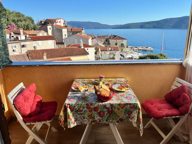 Apartments Sea View Brnic Roberto