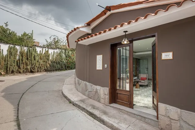 Casa Esmeralda by Katari