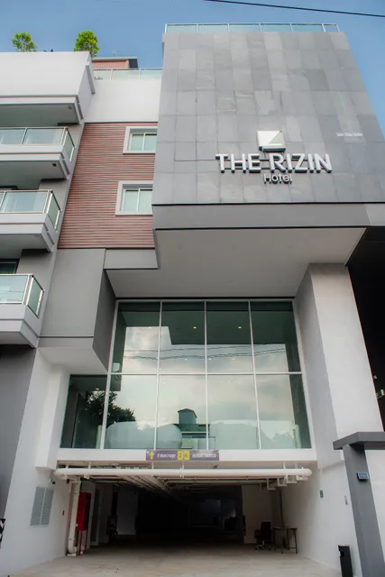 The Rizin Hotel Phratamnak