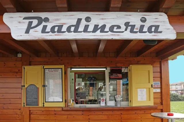 White Rabbit Snc di Rabitti Federica e Antonio - Piadineria