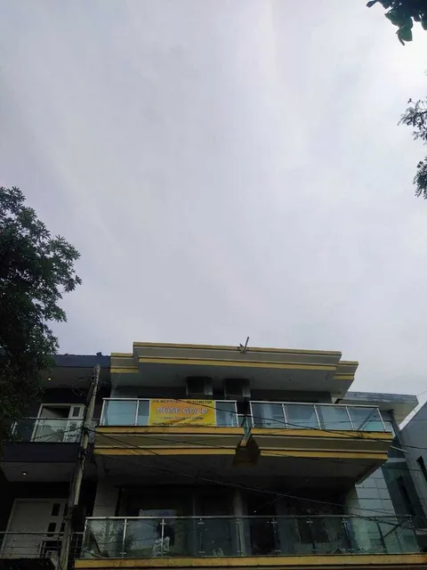 Collection O Hotel Rose Gold