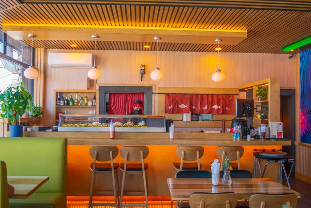 La Postal Teriyaki & Sushi Suc Cacho