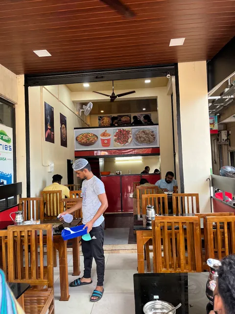 Hussains Biriyani Centre