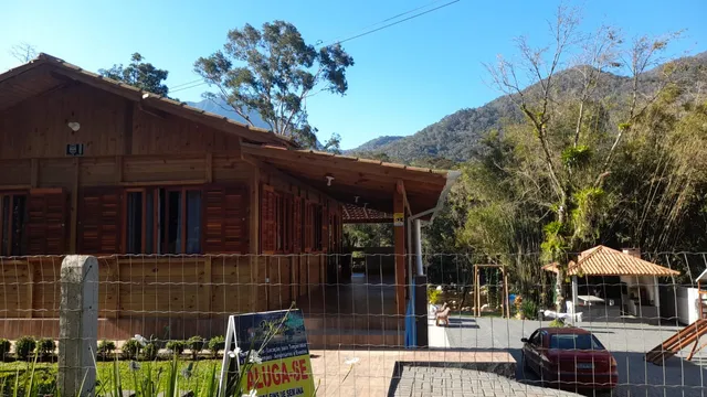 Recanto Pedacinho do paraíso , Casas com piscinas aquecidas para locação , Rio São João Garuva
