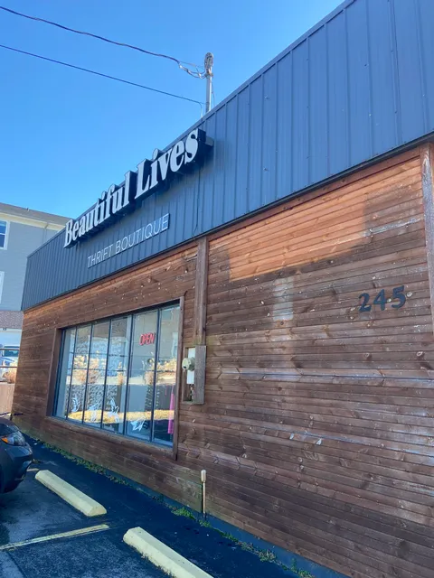 Beautiful Lives Thrift Boutique Fayetteville