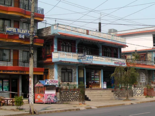 Bonny Guest House & Restaurant