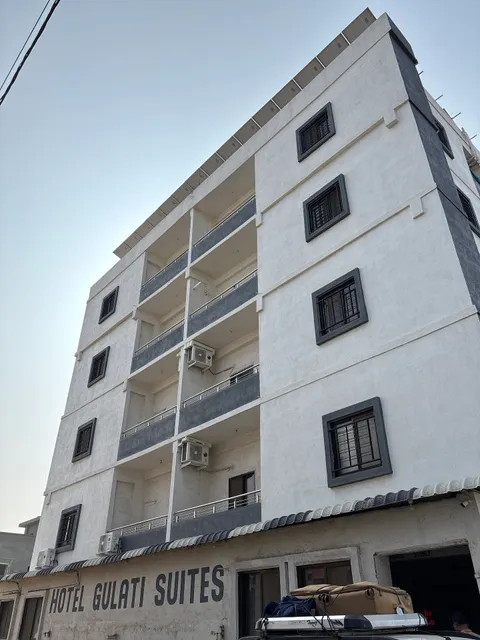 Hotel Gulati Suites