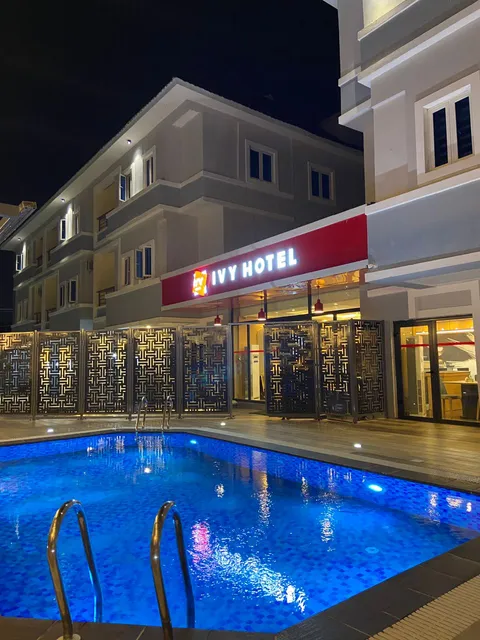 Ivy Hotel Emerald Court GRA
