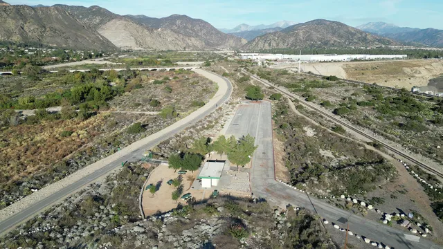 San Gabriel Trail Parking