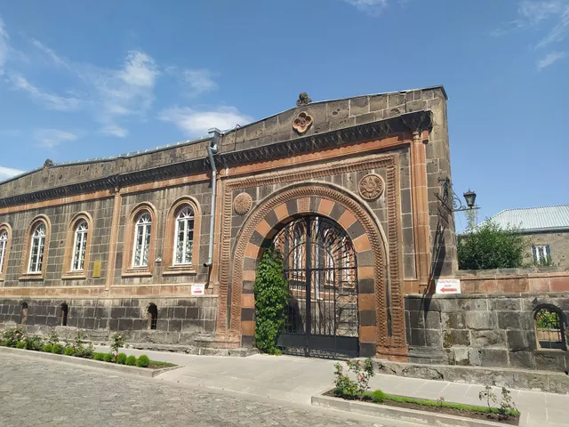 Hovhannes Shiraz House-Museum