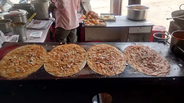 Pallavi tiffin center