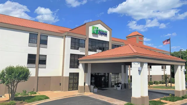 Holiday Inn Express Hillsborough (Durham Area) by IHG