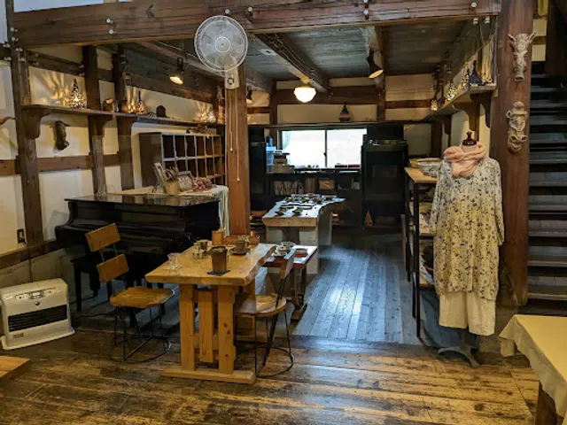 蜩窯(ひぐらしがま)