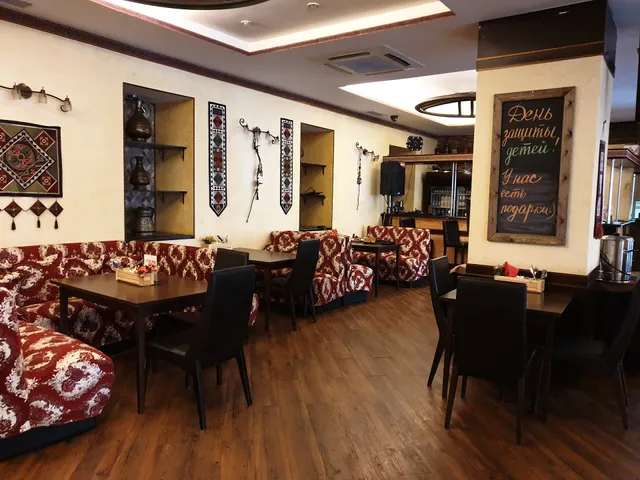 Kafe Pri Posol'stve Kr V Rf